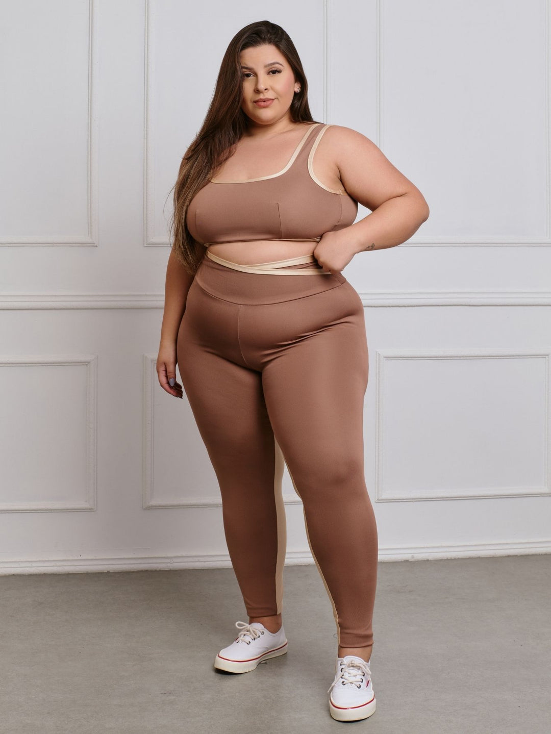 Conjunto Fitness Plus Size | Calça + Top — Chega de Roupa que Não Veste Bem! Conforto e Estilo para Você