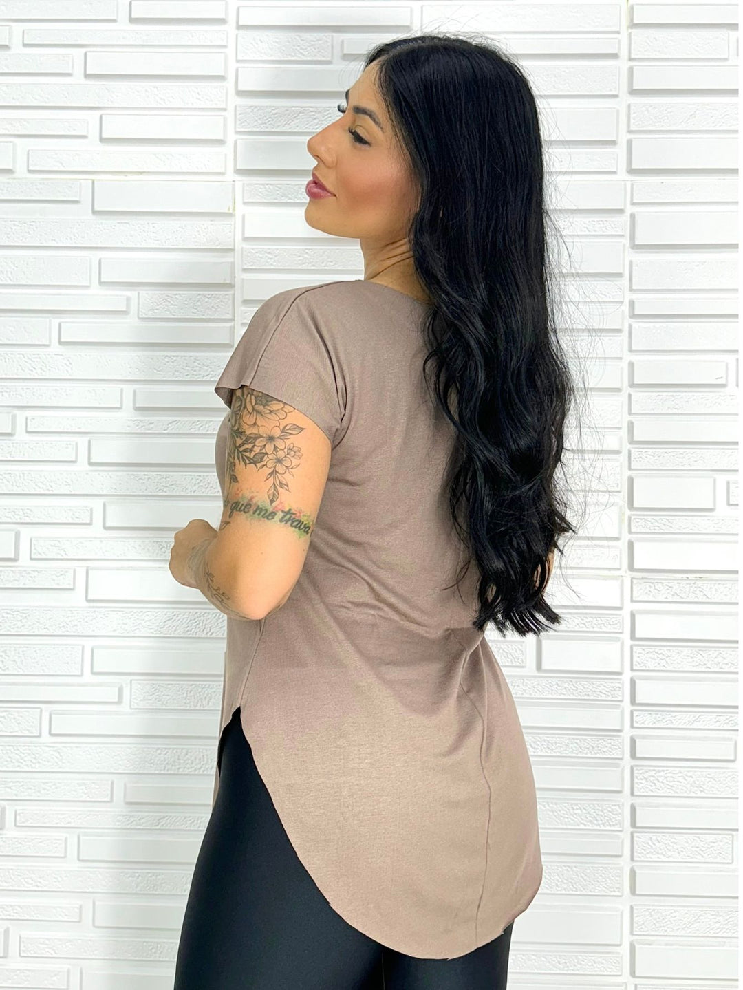 Kit 2 Blusas Fitness Femininas | Leve 2 e Garanta Seu Look Antes que Acabe