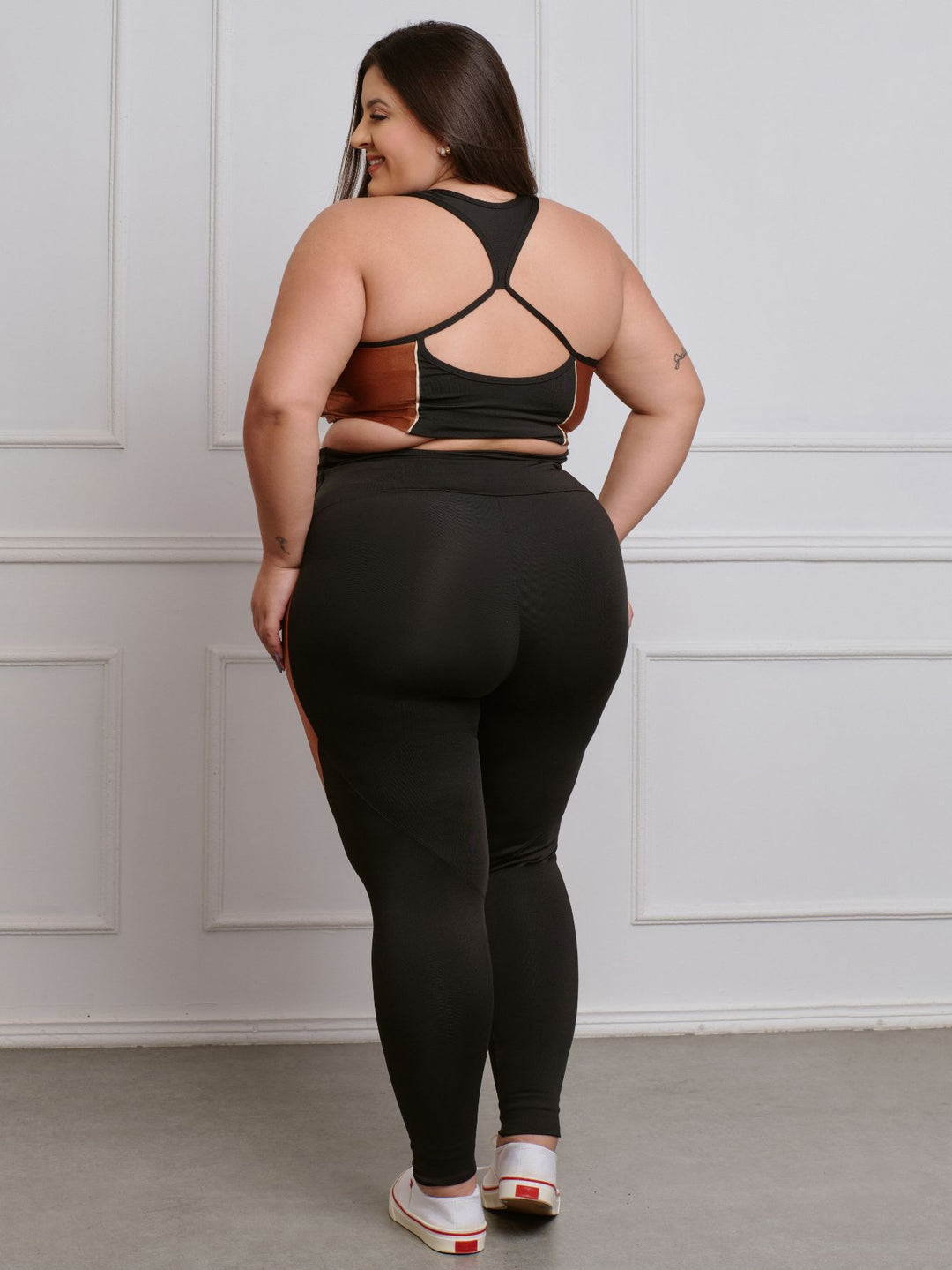 Conjunto Fitness Plus Size | Calça + Top — Feito para o Seu Corpo, do Jeito que Você Merece Treinar