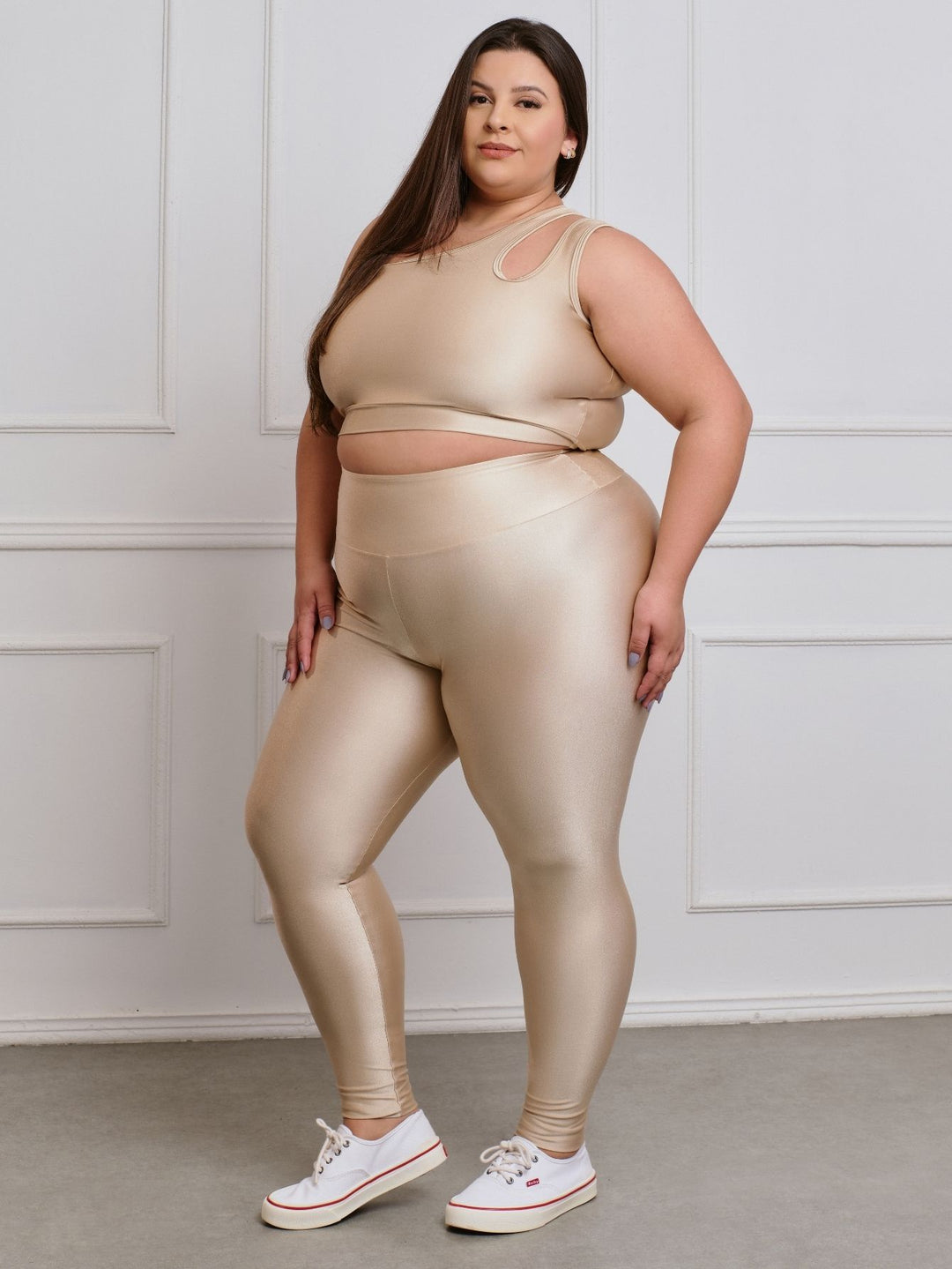 Conjunto Fitness Plus Size com Brilho | Legging + Top Sem Bojo — Vista Confiança e Arrase em Todo Treino