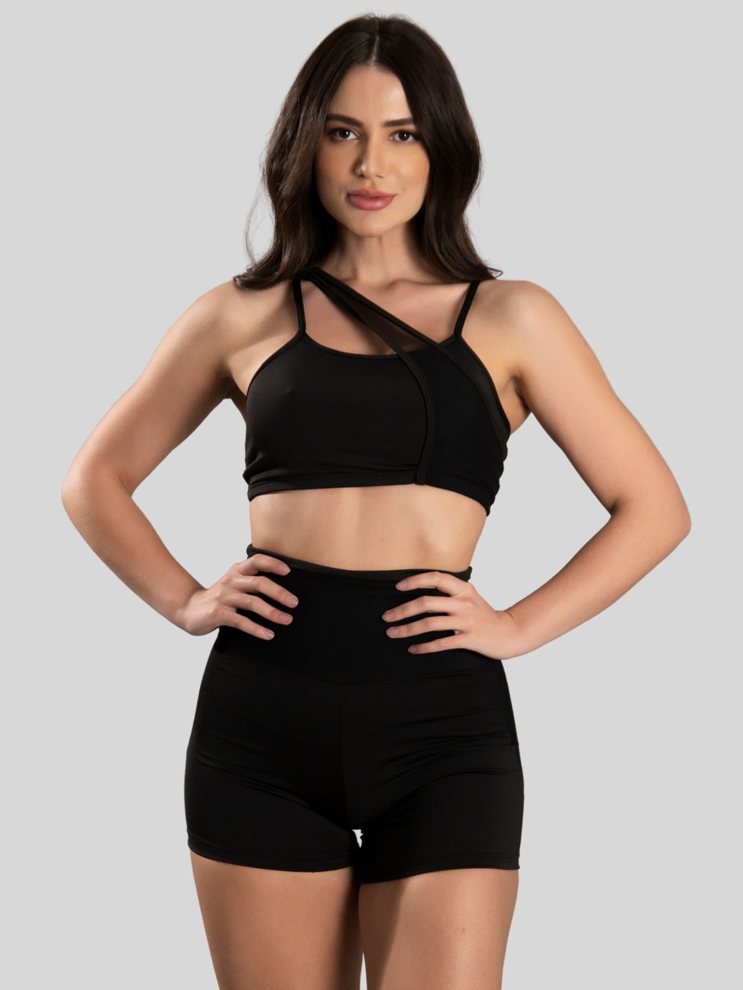 Kit 2 Conjuntos Fitness com Tule | Bermuda + Top — Chega de Repetir Look! Treine Estilosa com 2 Conjuntos Incríveis